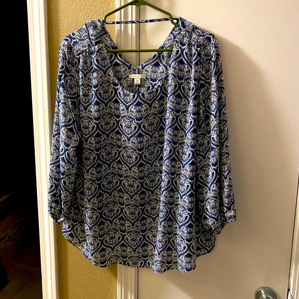 Women’s XL dress shirt, CATO brand